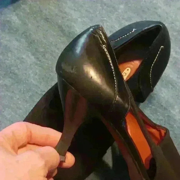 Donald J Pliner Women's Larq Heel 2 Pair Bundle - Picture 6 of 8